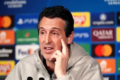 إيمري: باريس يقدم كرة قدم رائعة.. ونريد الحفاظ على مستوانا